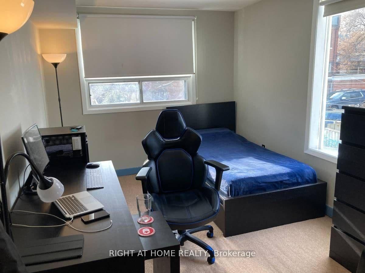 210 McCaul Street, Unit Unit 2 thumbnail 9