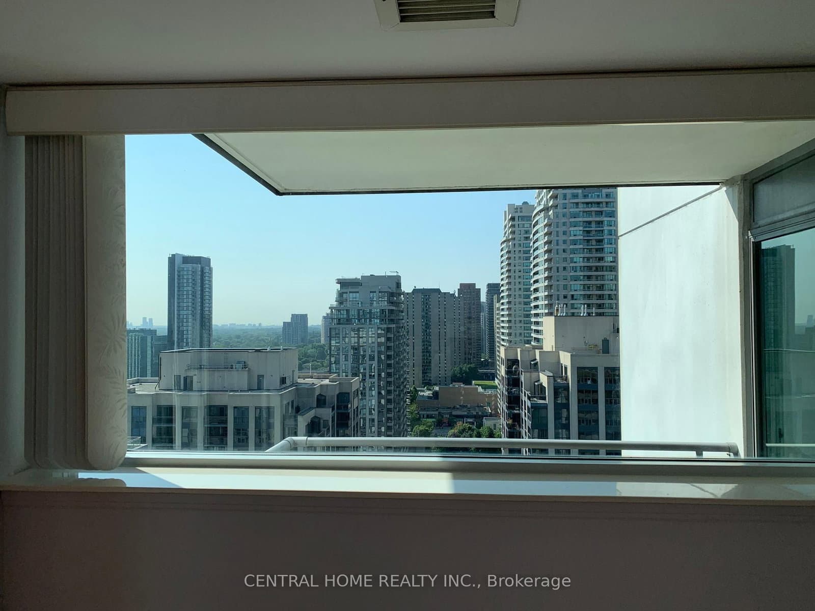 21 Hillcrest Avenue, Unit 2203 thumbnail 5