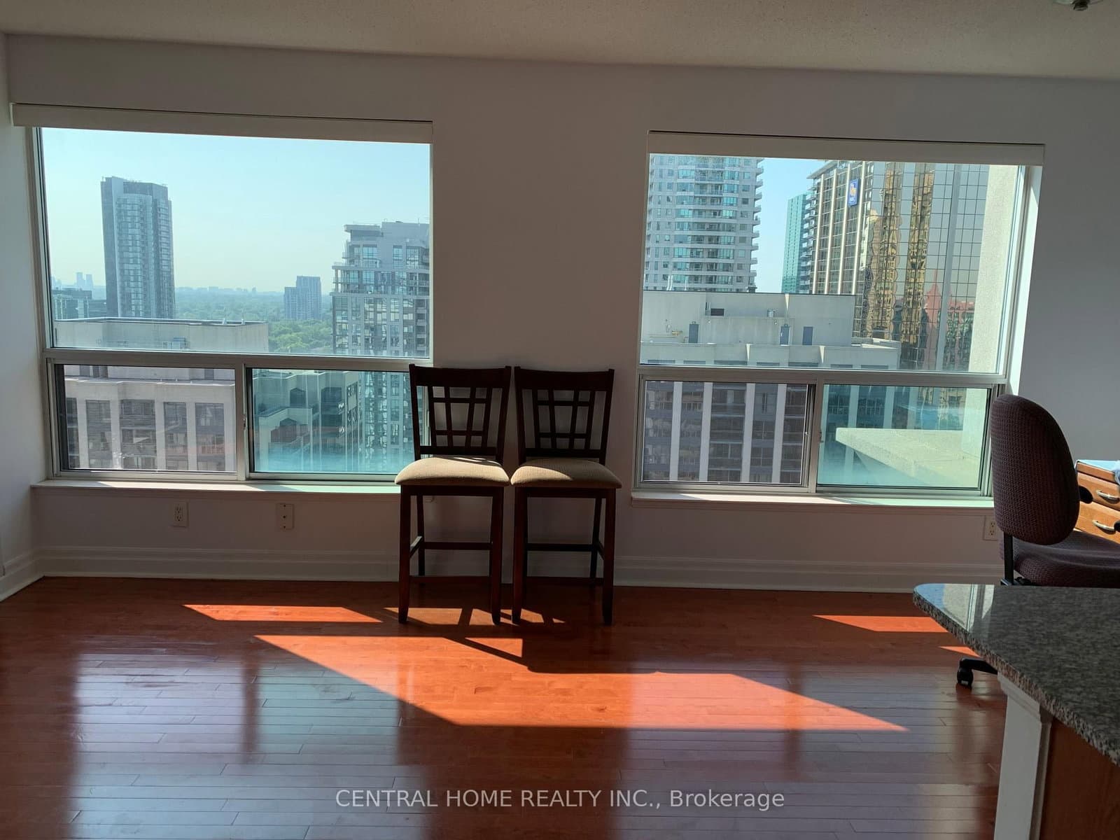 21 Hillcrest Avenue, Unit 2203 thumbnail 9