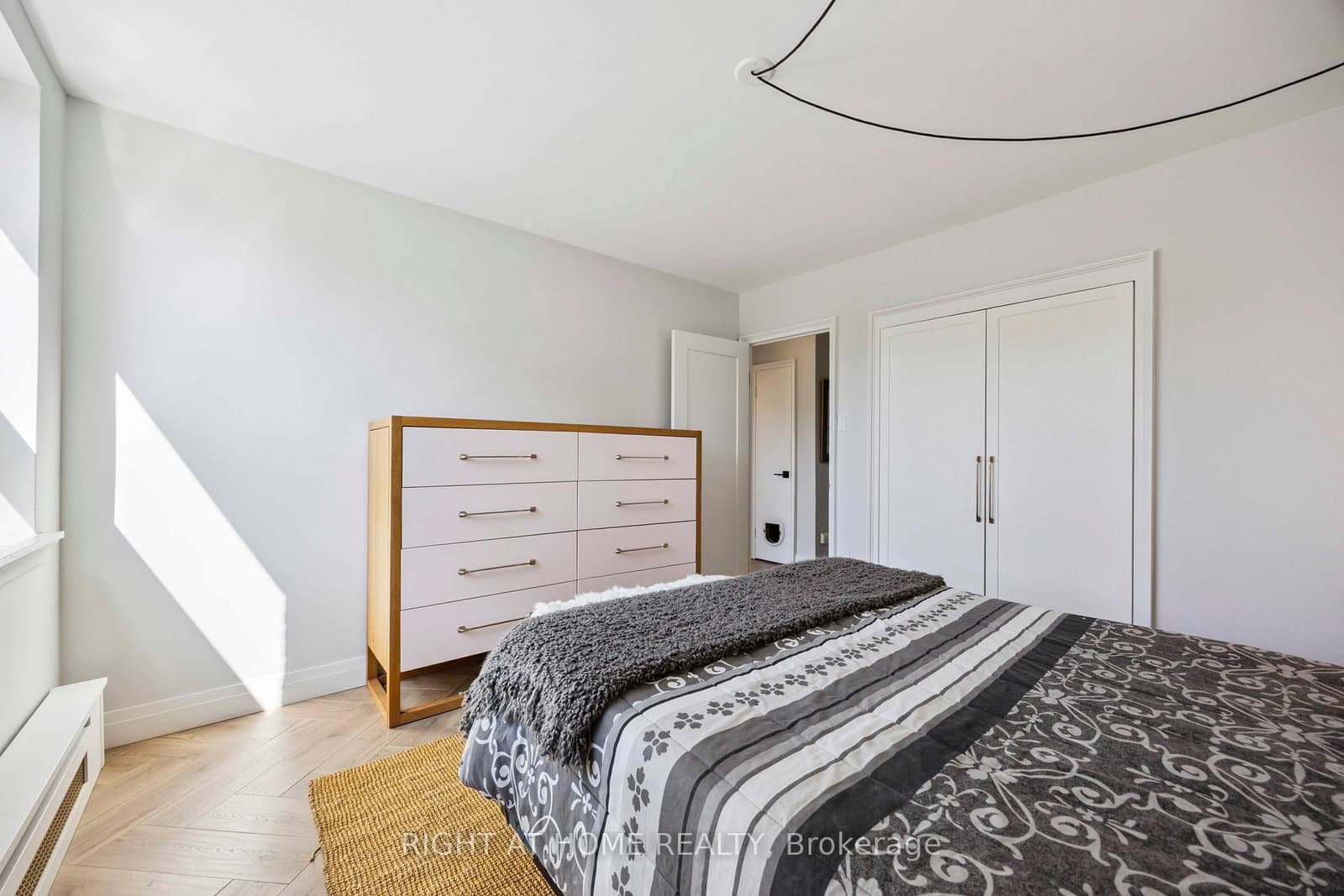 57 Neptune Drive, Unit 103 thumbnail 24