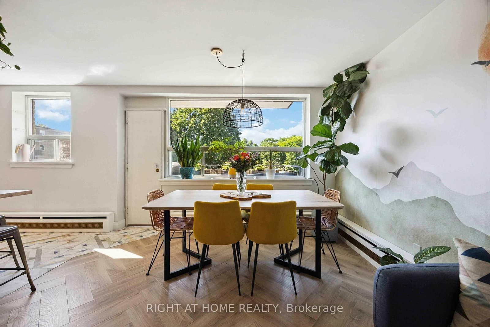 57 Neptune Drive, Unit 103 thumbnail 9
