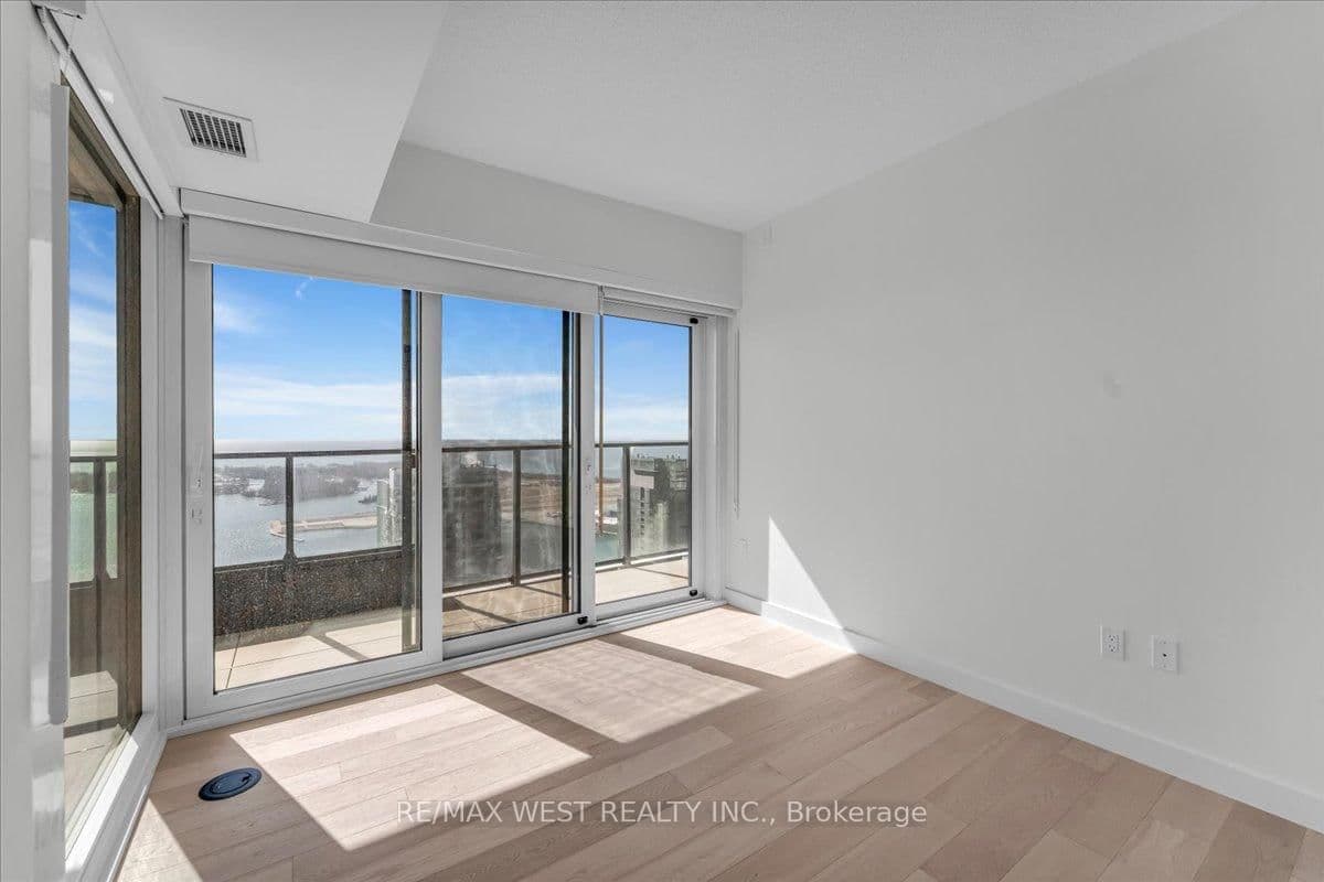 1 Concord Cityplace Way, Unit 5709 thumbnail 32