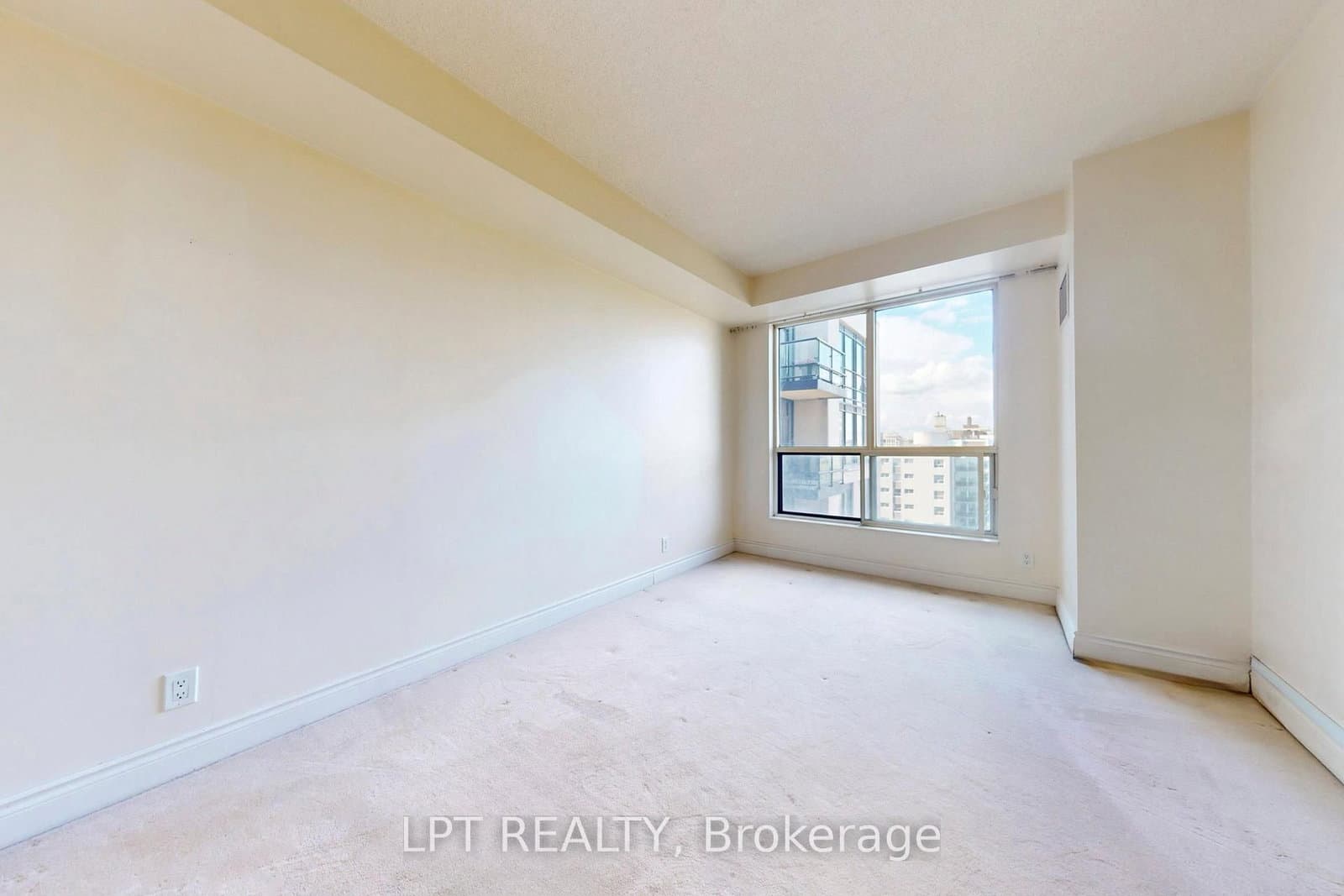 10 Delisle Avenue, Unit 1011 thumbnail 11