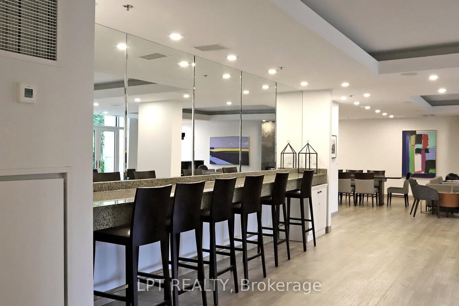 10 Delisle Avenue, Unit 1011 thumbnail 34