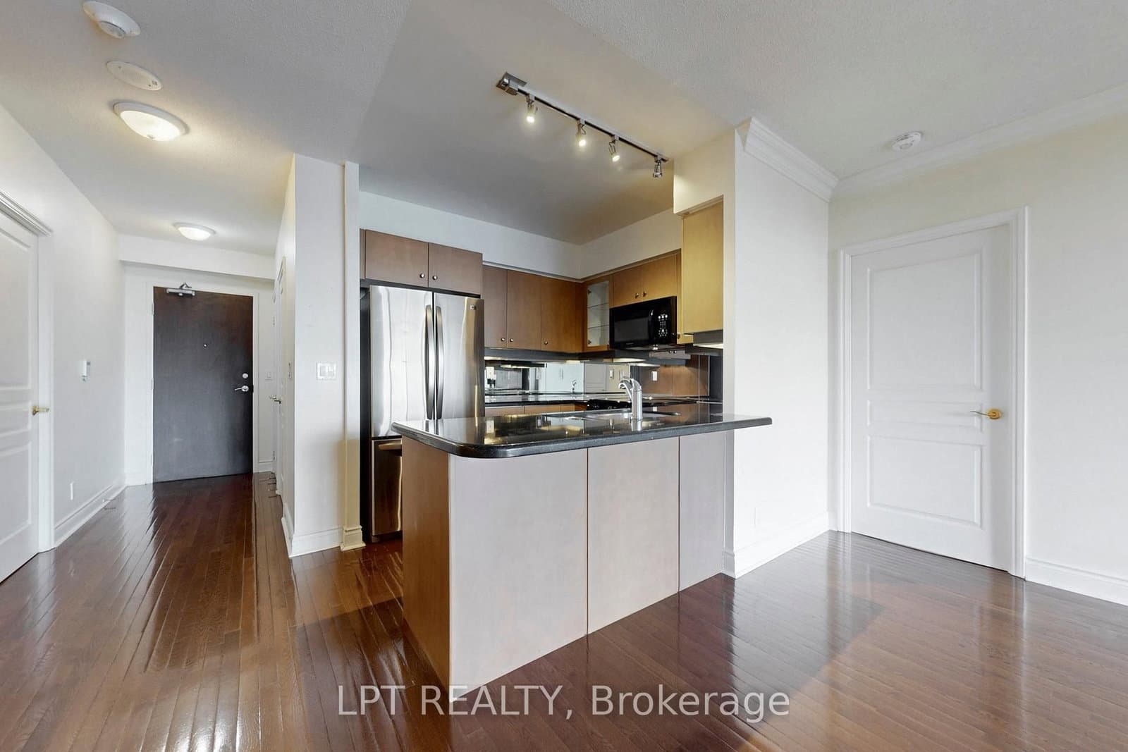 10 Delisle Avenue, Unit 1011 thumbnail 4