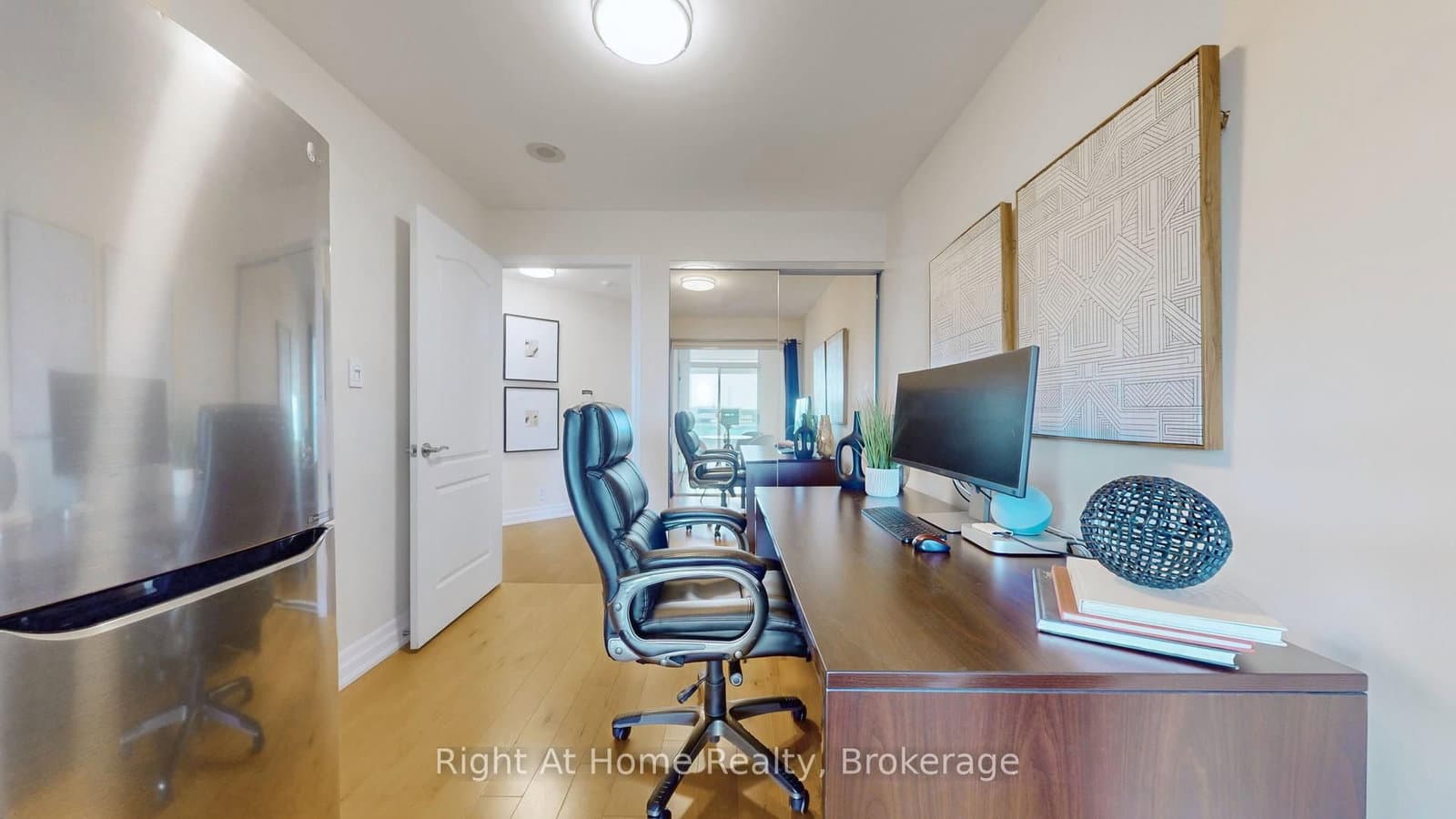 228 Queens Quay W, Unit 209 thumbnail 20