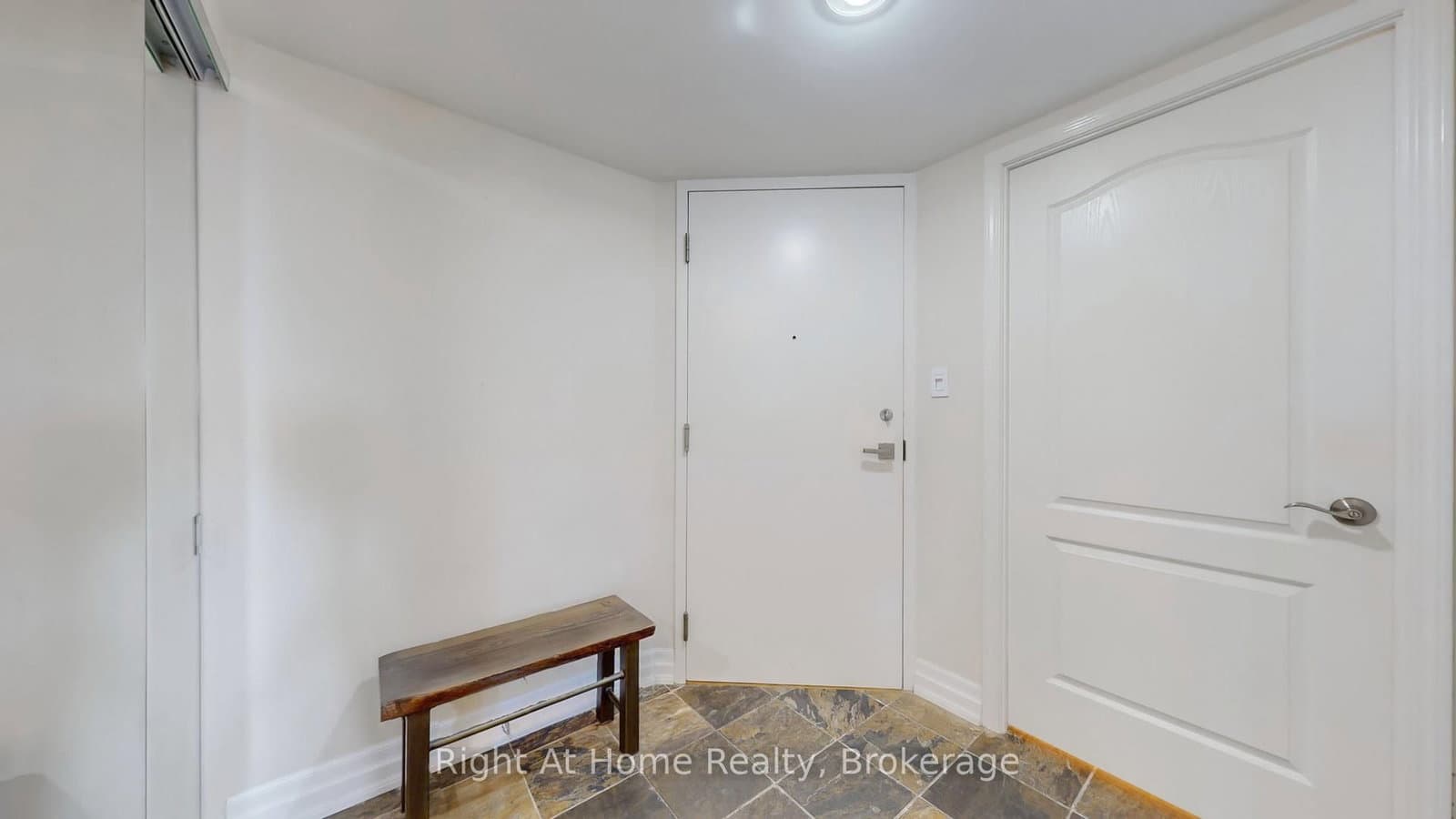 228 Queens Quay W, Unit 209 thumbnail 24