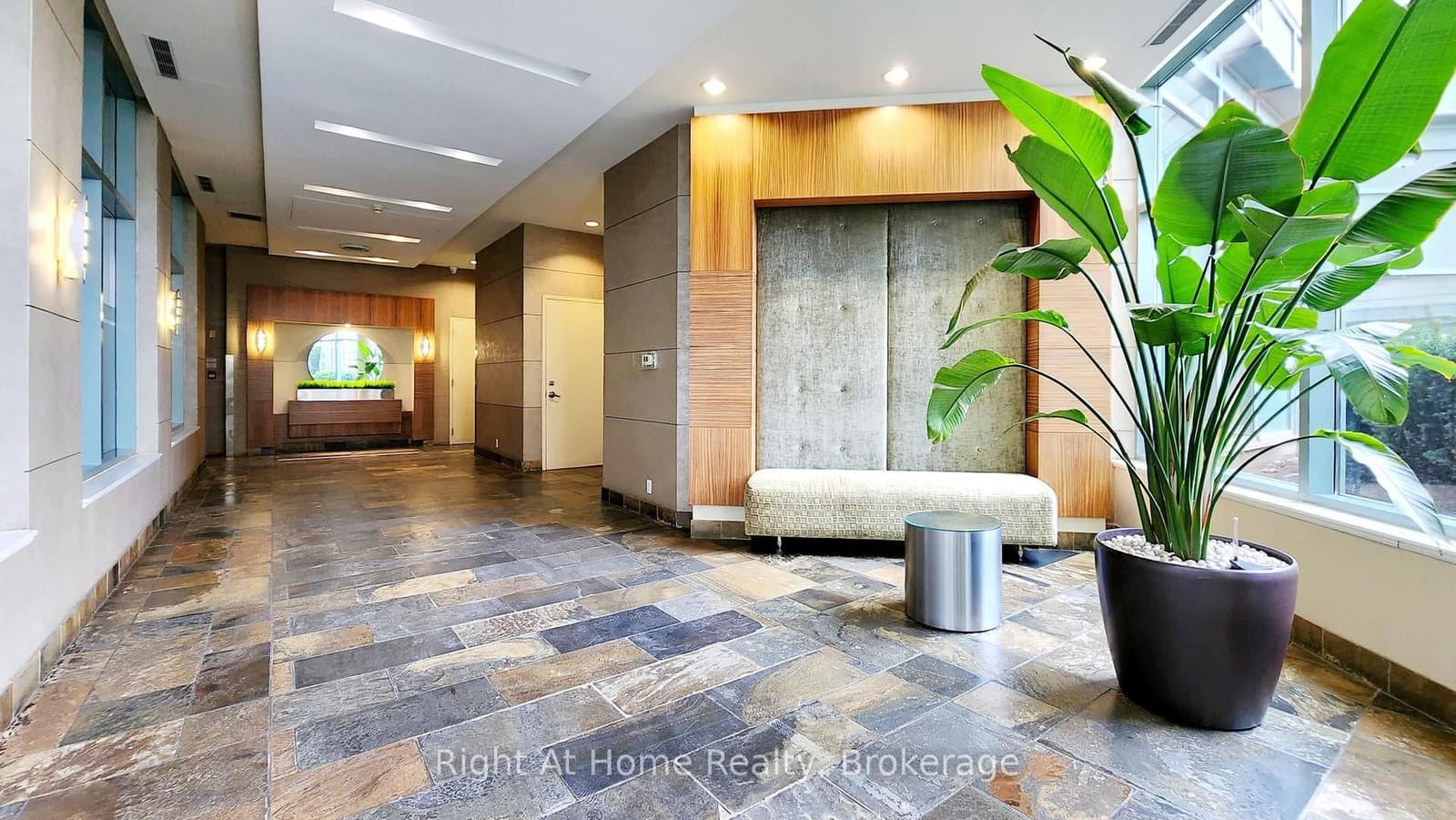 228 Queens Quay W, Unit 209 thumbnail 30