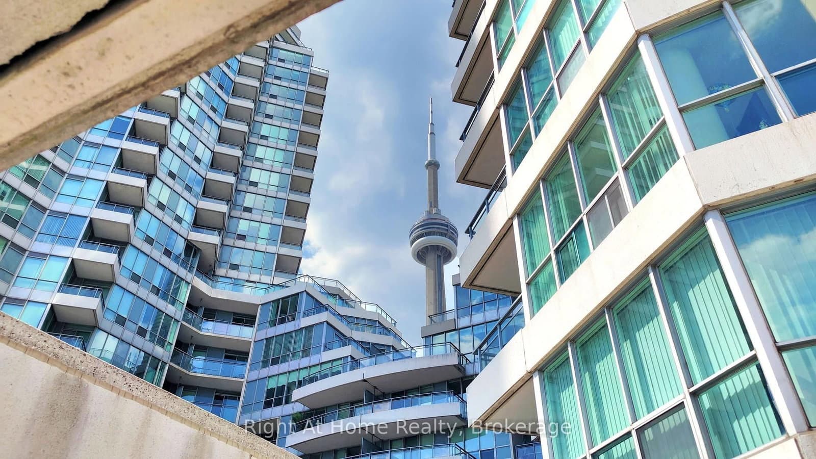 228 Queens Quay W, Unit 209 thumbnail 34