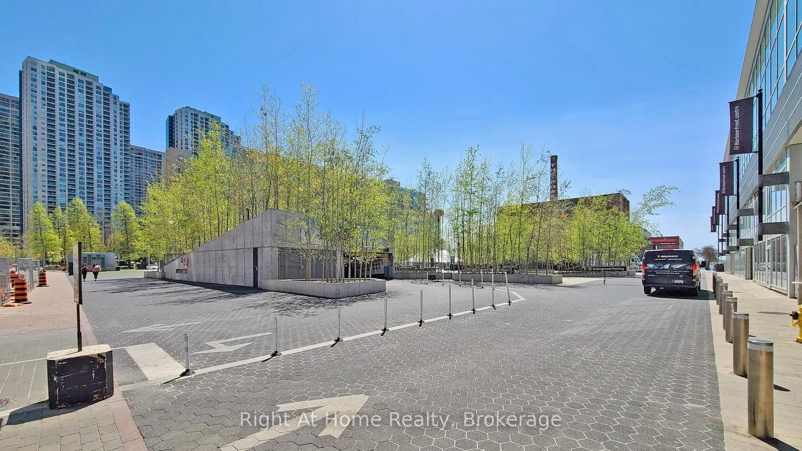 228 Queens Quay W, Unit 209 thumbnail 41