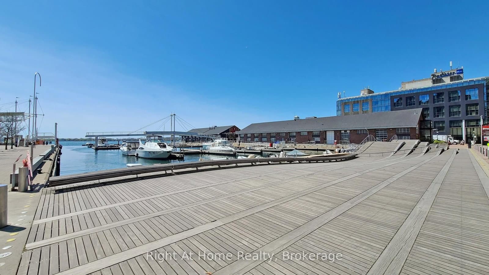 228 Queens Quay W, Unit 209 thumbnail 42