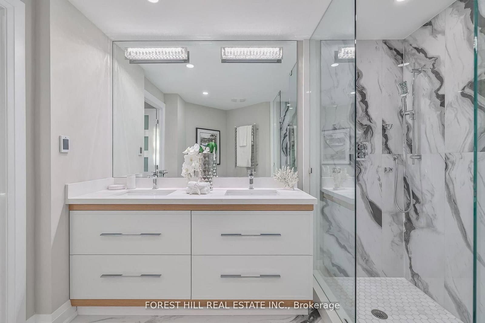 342 Spadina Road, Unit 301 thumbnail 26