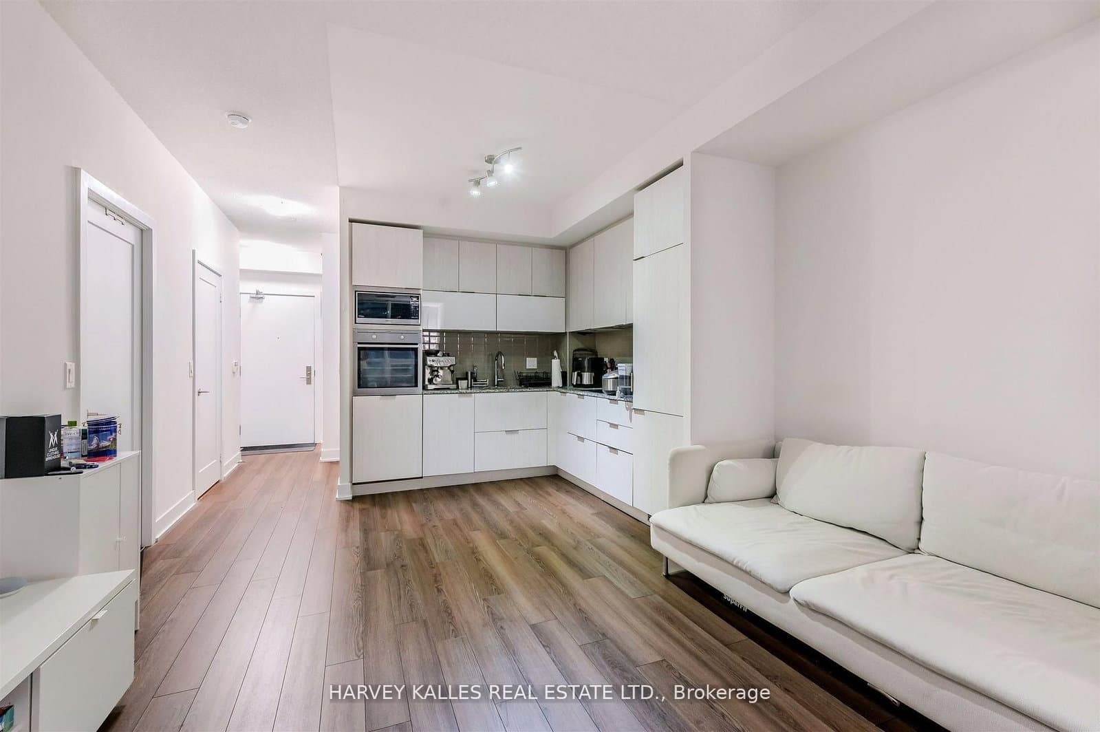 318 Richmond Street W, Unit 1508 thumbnail 17
