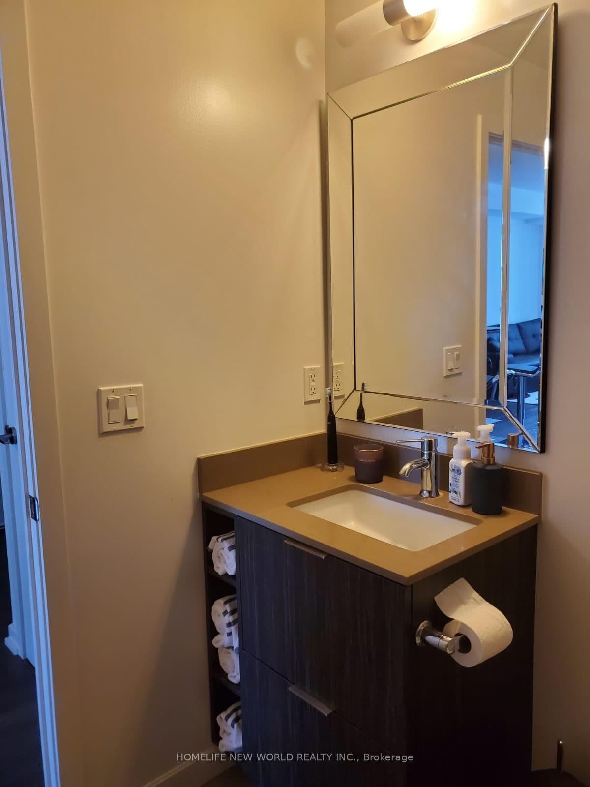 52 Forest Manor Drive, Unit 1207 thumbnail 5
