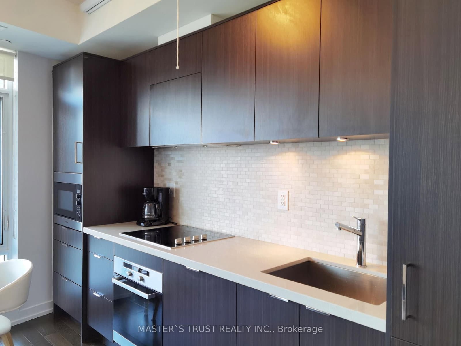 21 Widmer Street, Unit 2805 thumbnail 5