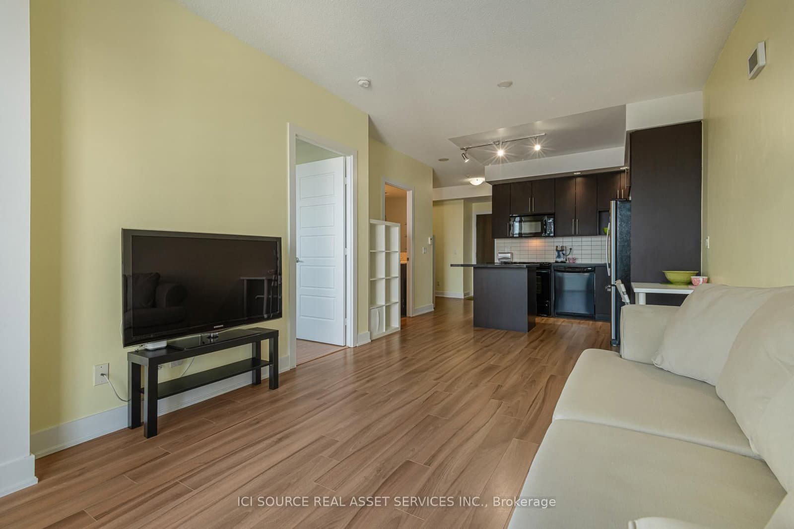 28 Linden Street, Unit 2303 thumbnail 5