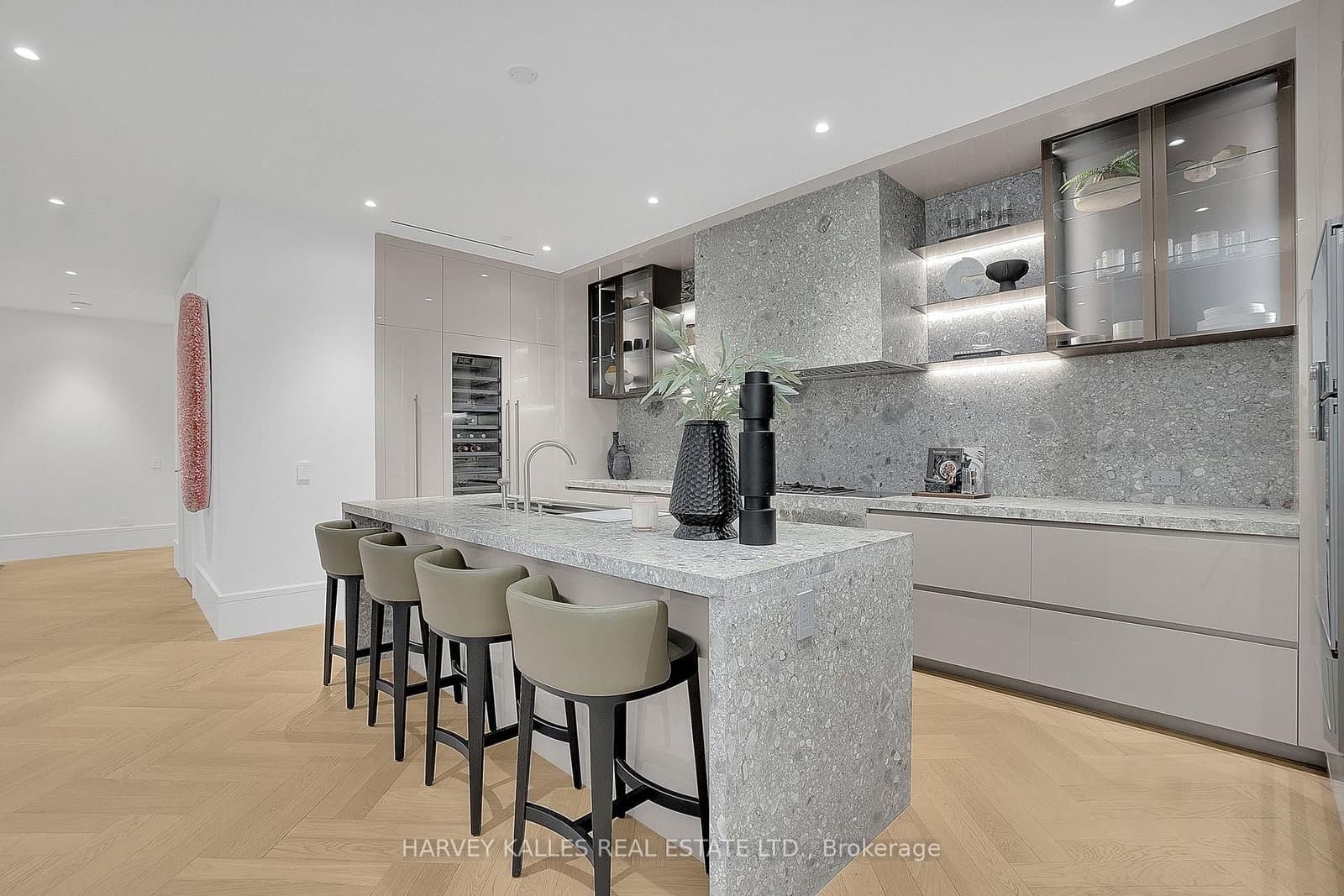 7 Dale Avenue, Unit 104 thumbnail 10