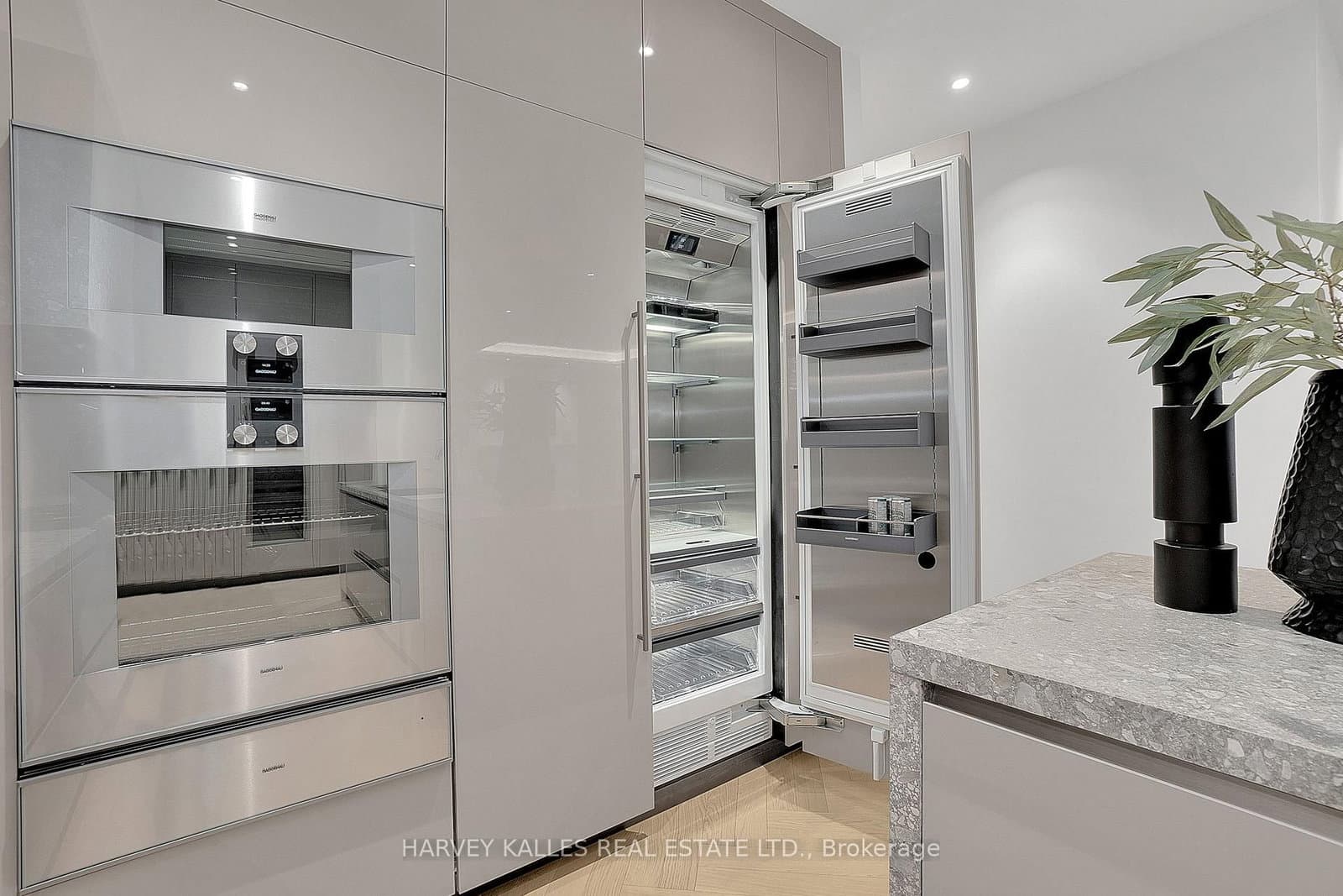 7 Dale Avenue, Unit 104 thumbnail 14