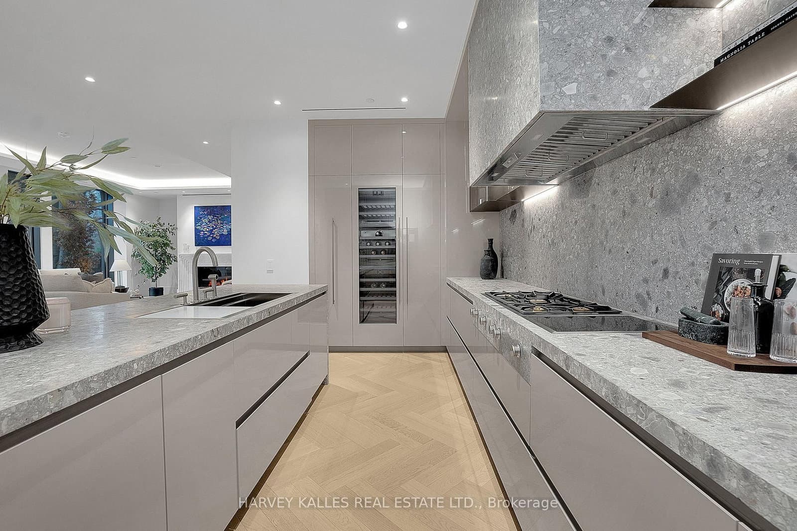 7 Dale Avenue, Unit 104 thumbnail 19