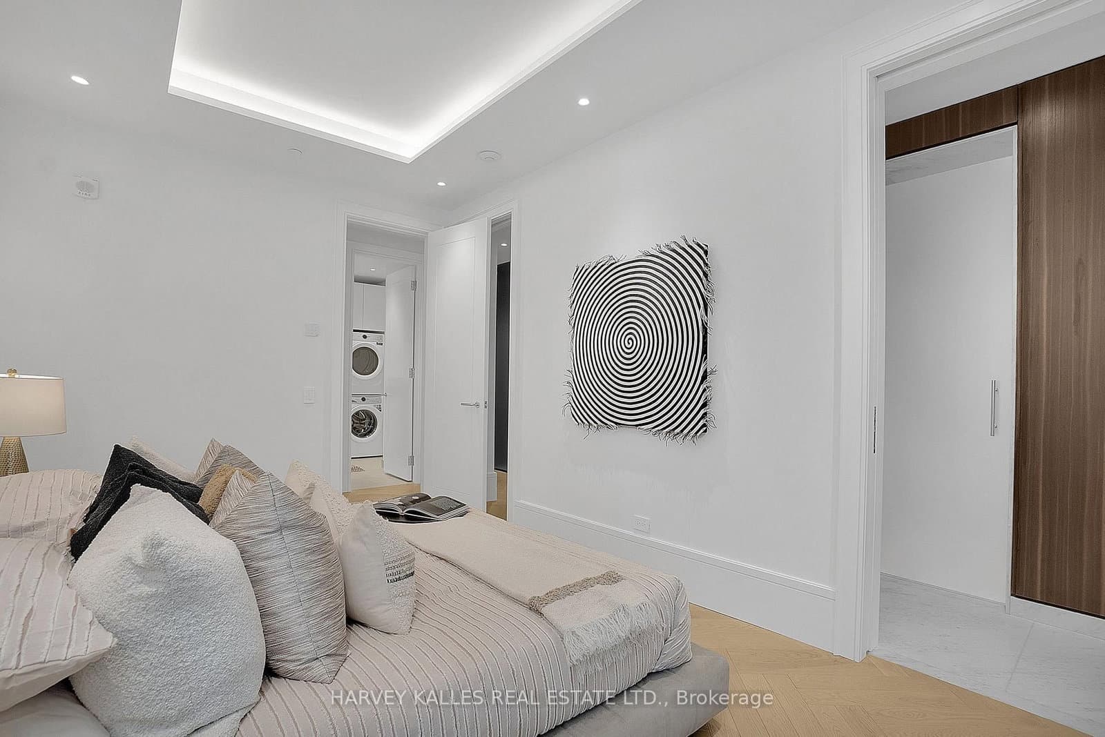 7 Dale Avenue, Unit 104 thumbnail 22