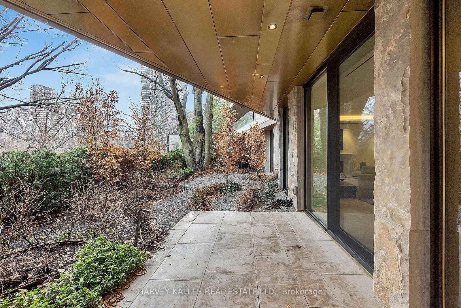 7 Dale Avenue, Unit 104 thumbnail 30