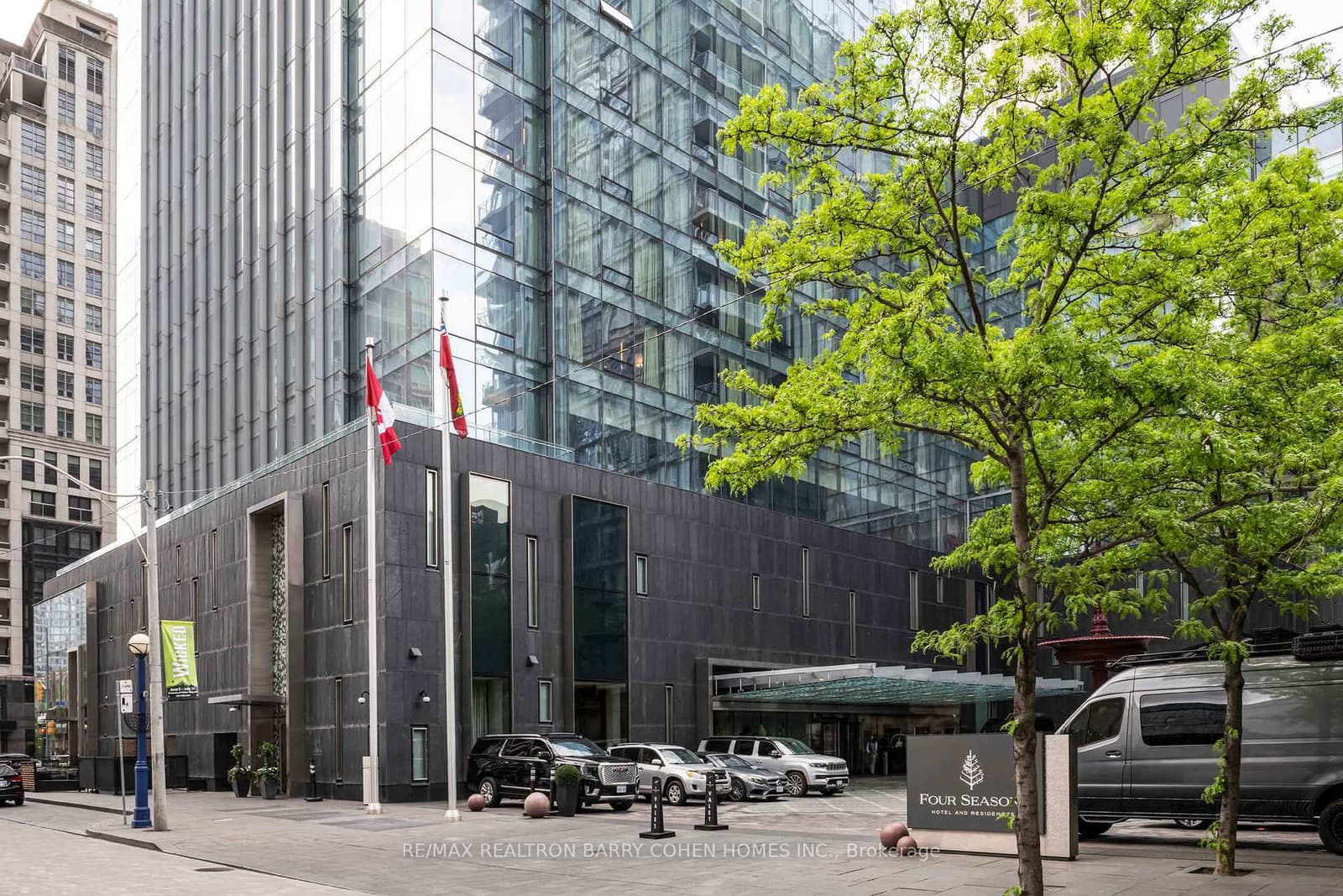 50 Yorkville Avenue, Unit 5202 thumbnail 23