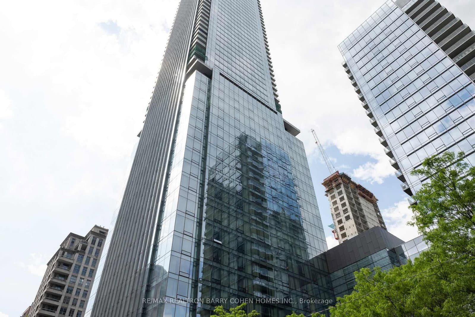 50 Yorkville Avenue, Unit 5202 thumbnail 27