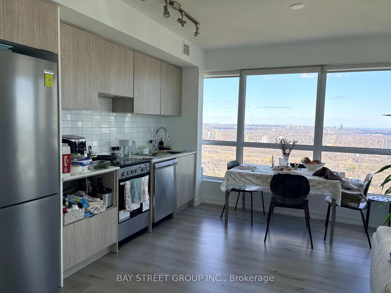 395 Bloor Street E, Unit 4010 thumbnail 3