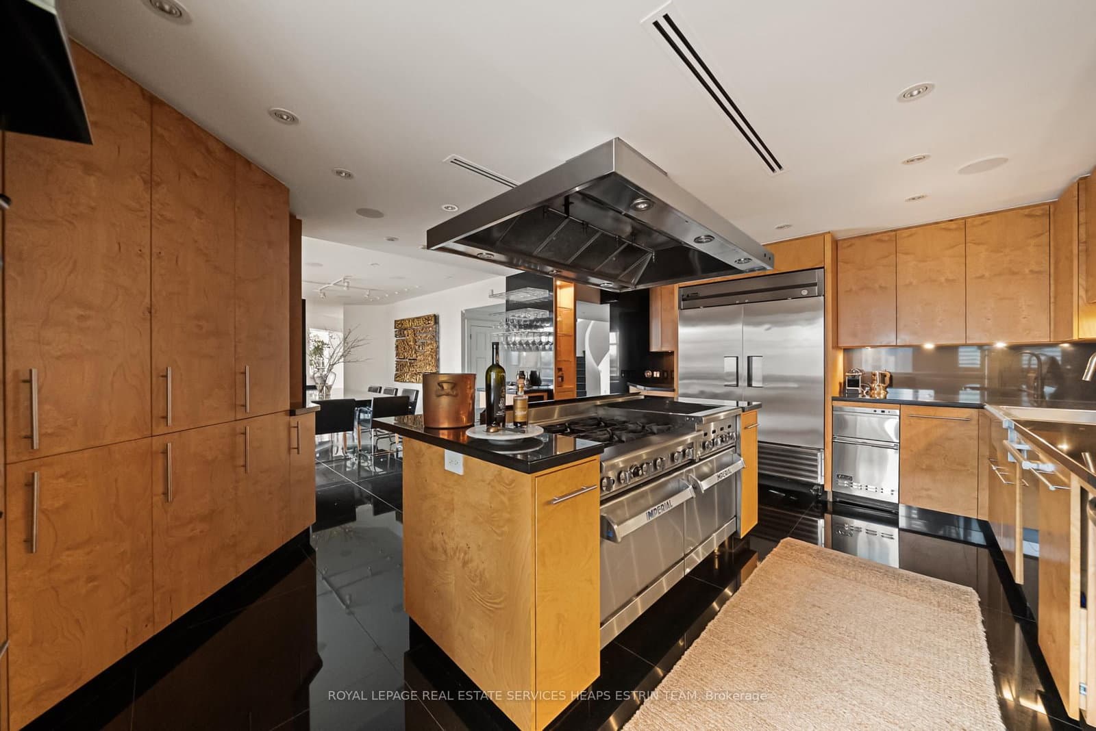 2 Lynwood Avenue, Unit PH1 thumbnail 14