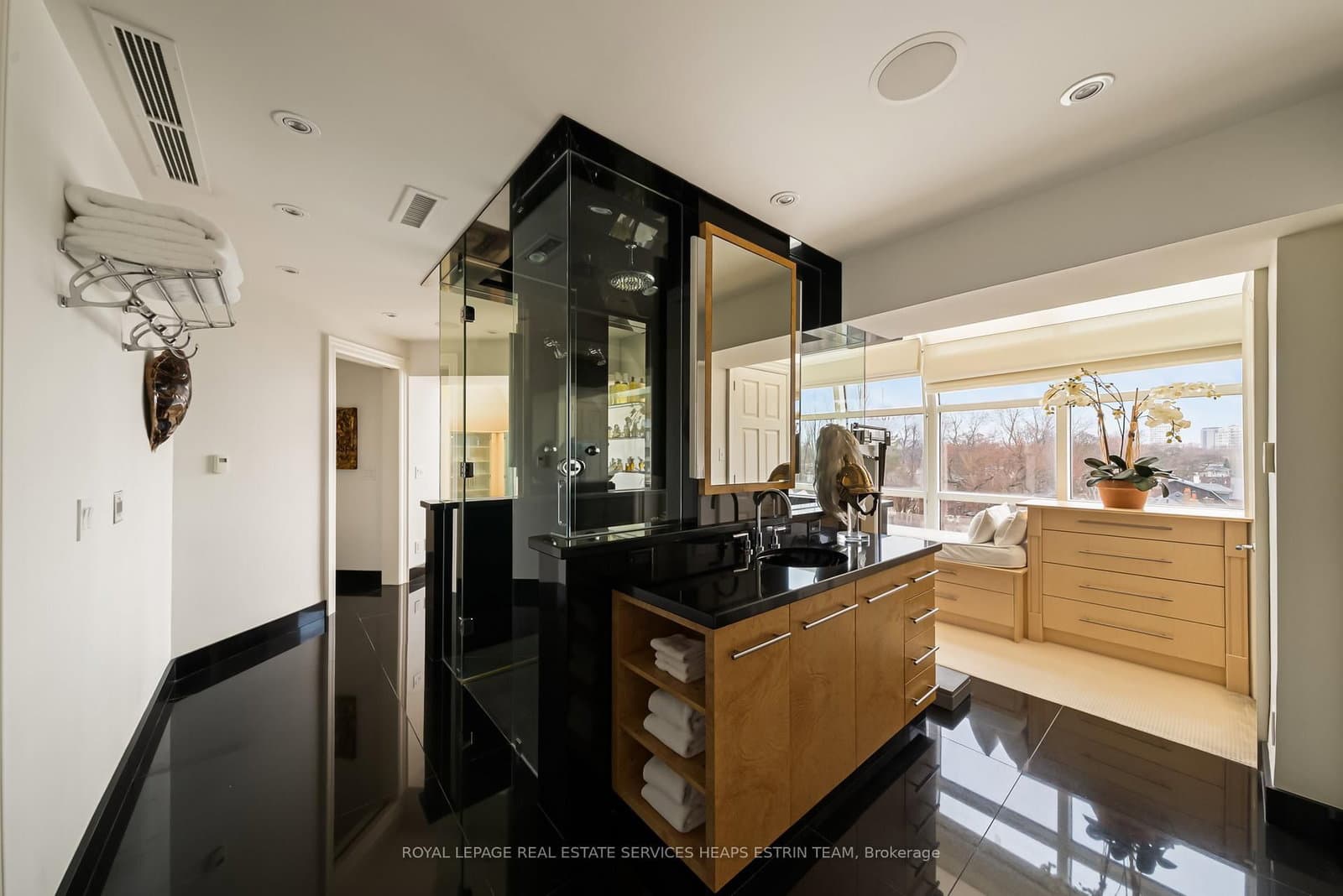 2 Lynwood Avenue, Unit PH1 thumbnail 22