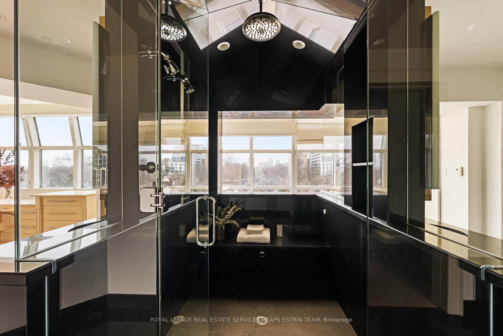 2 Lynwood Avenue, Unit PH1 thumbnail 23