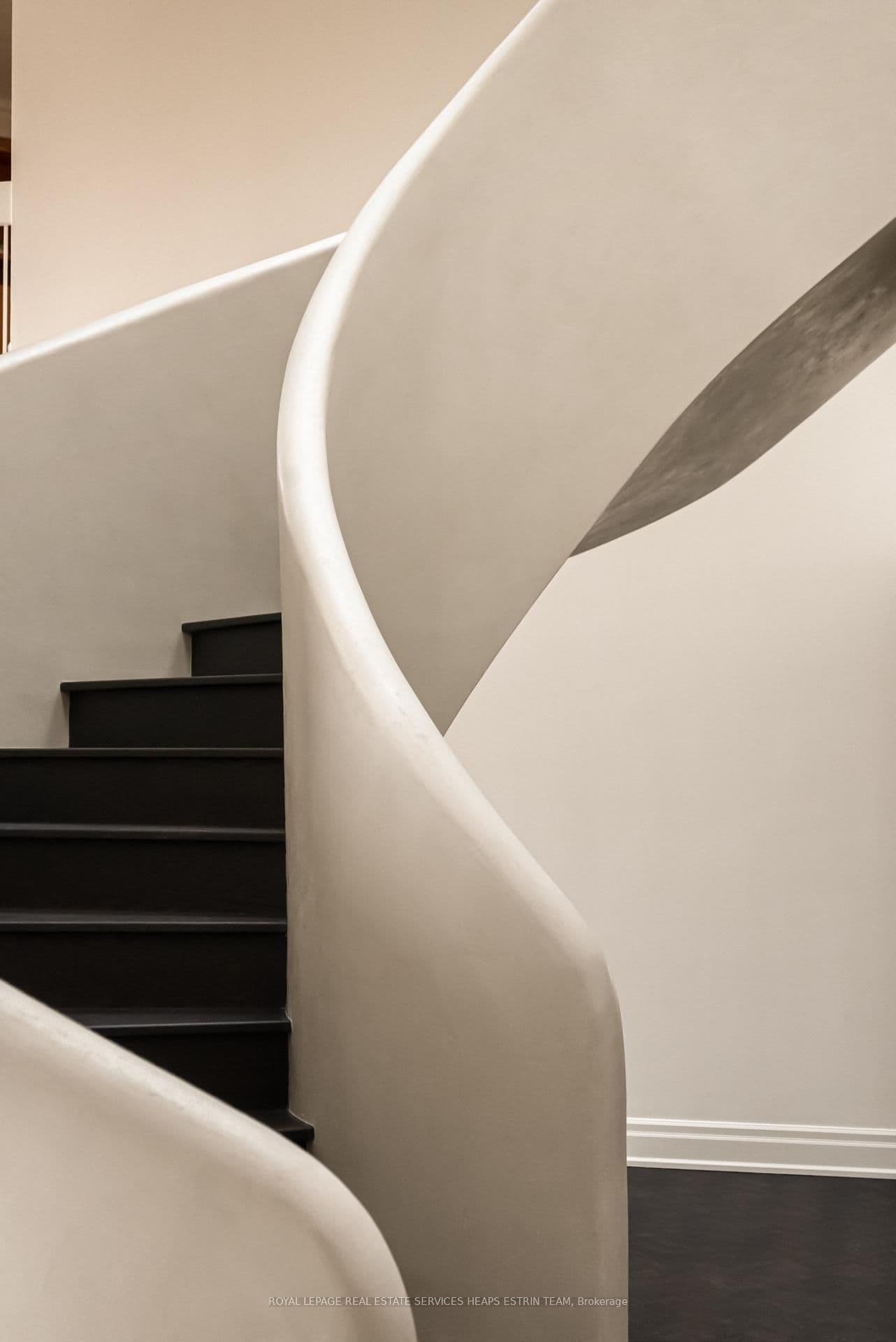 2 Lynwood Avenue, Unit PH1 thumbnail 6