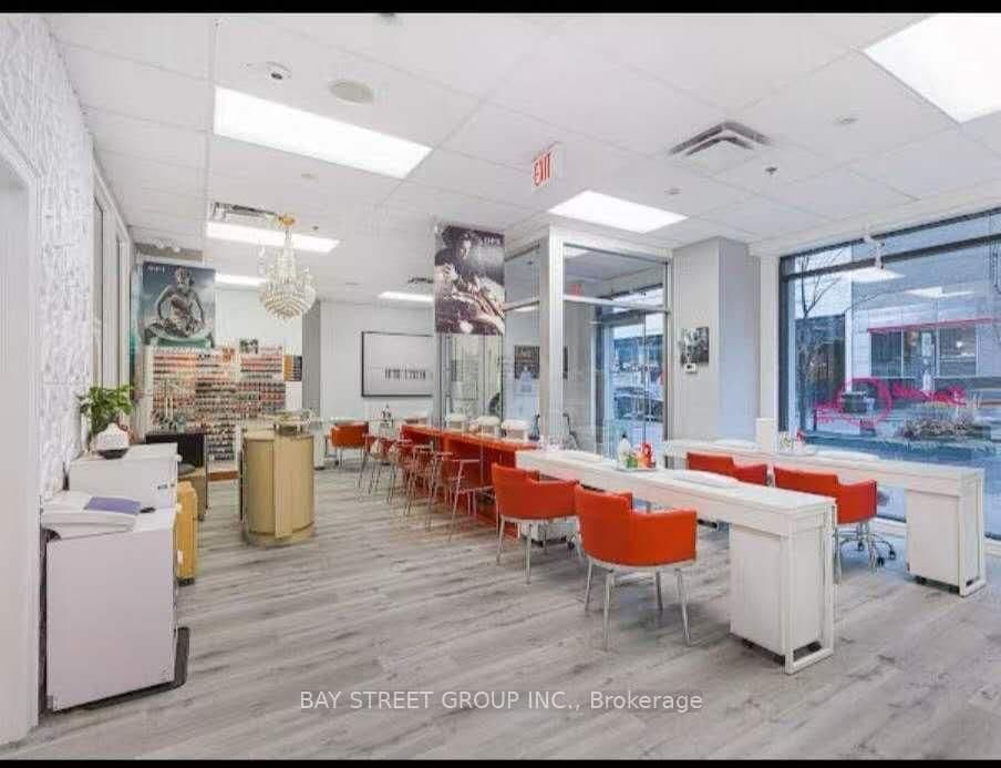 85 Bloor Street E thumbnail 2