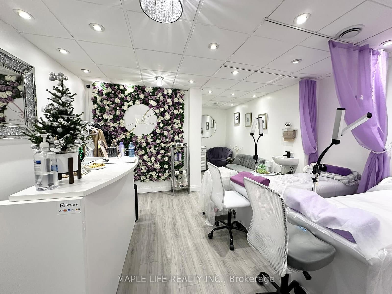901 Yonge Street, Unit 106 thumbnail 4