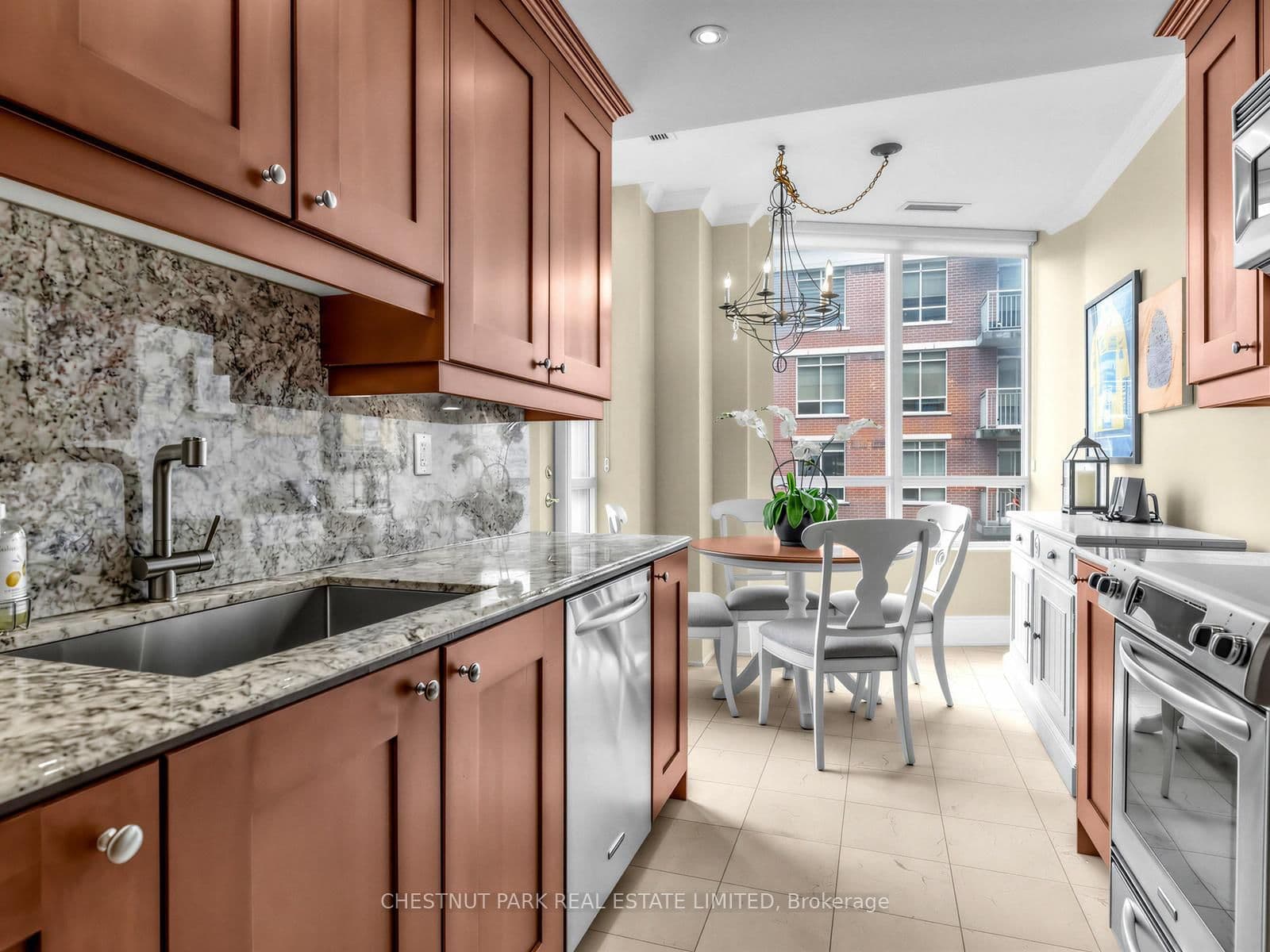 55 Delisle Avenue, Unit 901 thumbnail 6