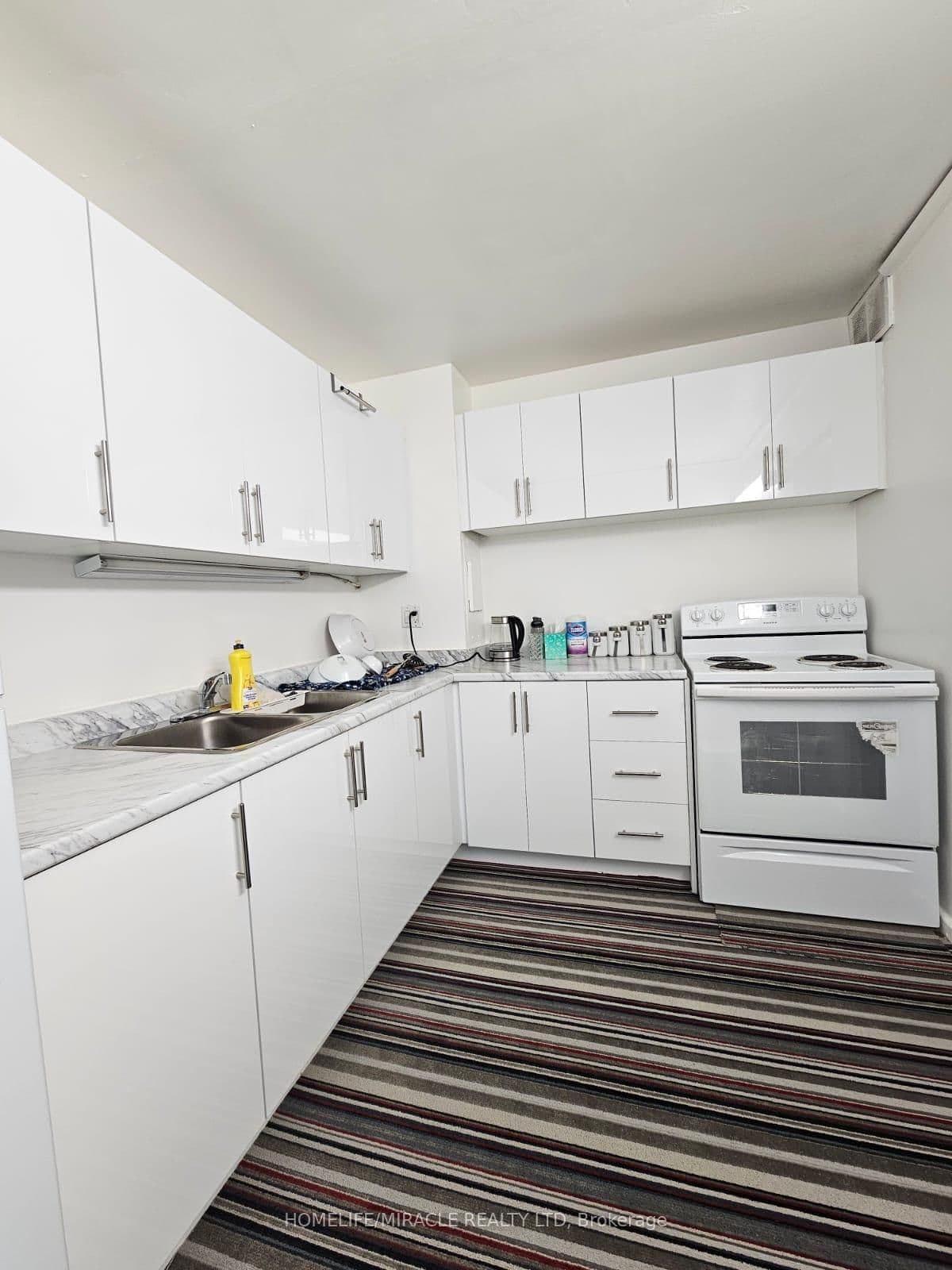 715 Don Mills Road, Unit 201 thumbnail 4