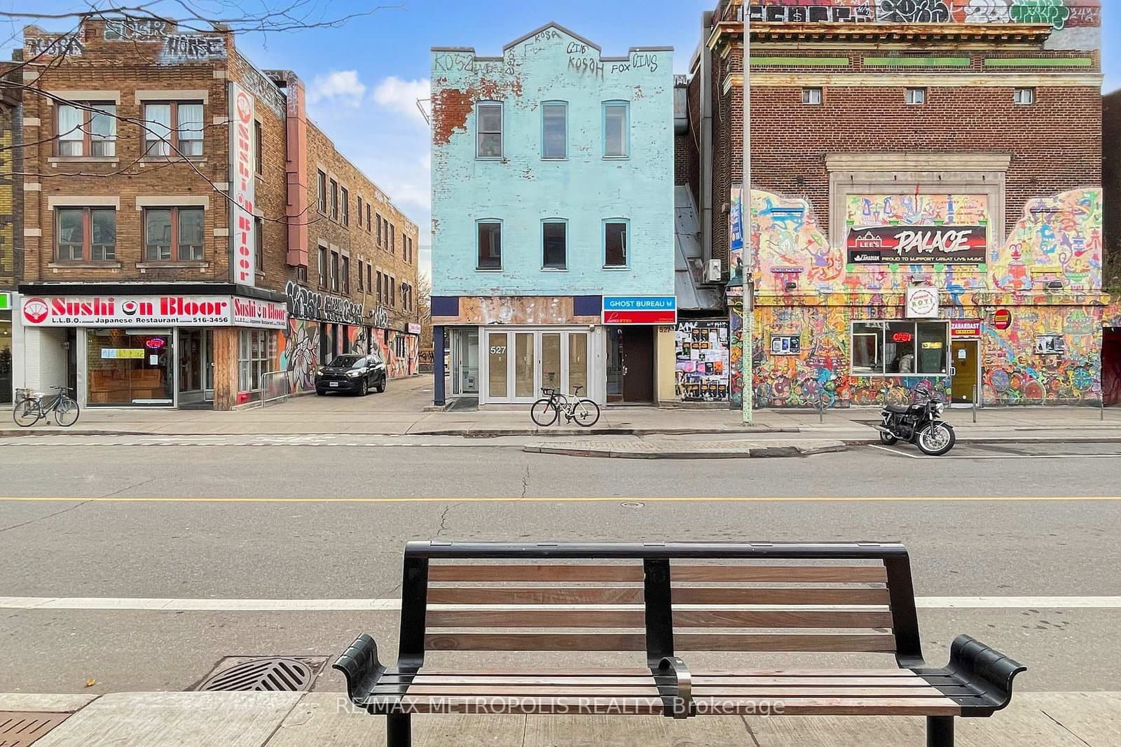 527 Bloor Street W, Unit 3 thumbnail 6