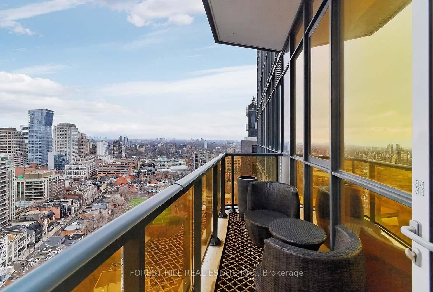 32 Davenport Road, Unit 2407 thumbnail 21