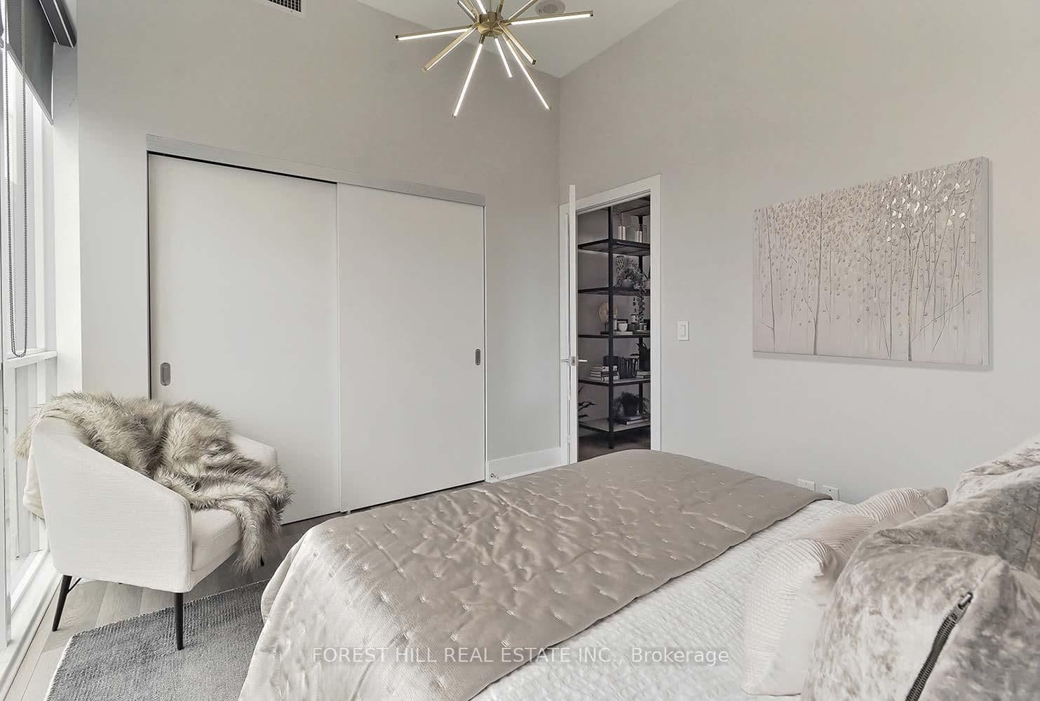 32 Davenport Road, Unit 2407 thumbnail 30