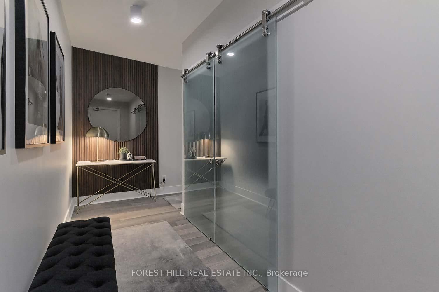 32 Davenport Road, Unit 2407 thumbnail 9