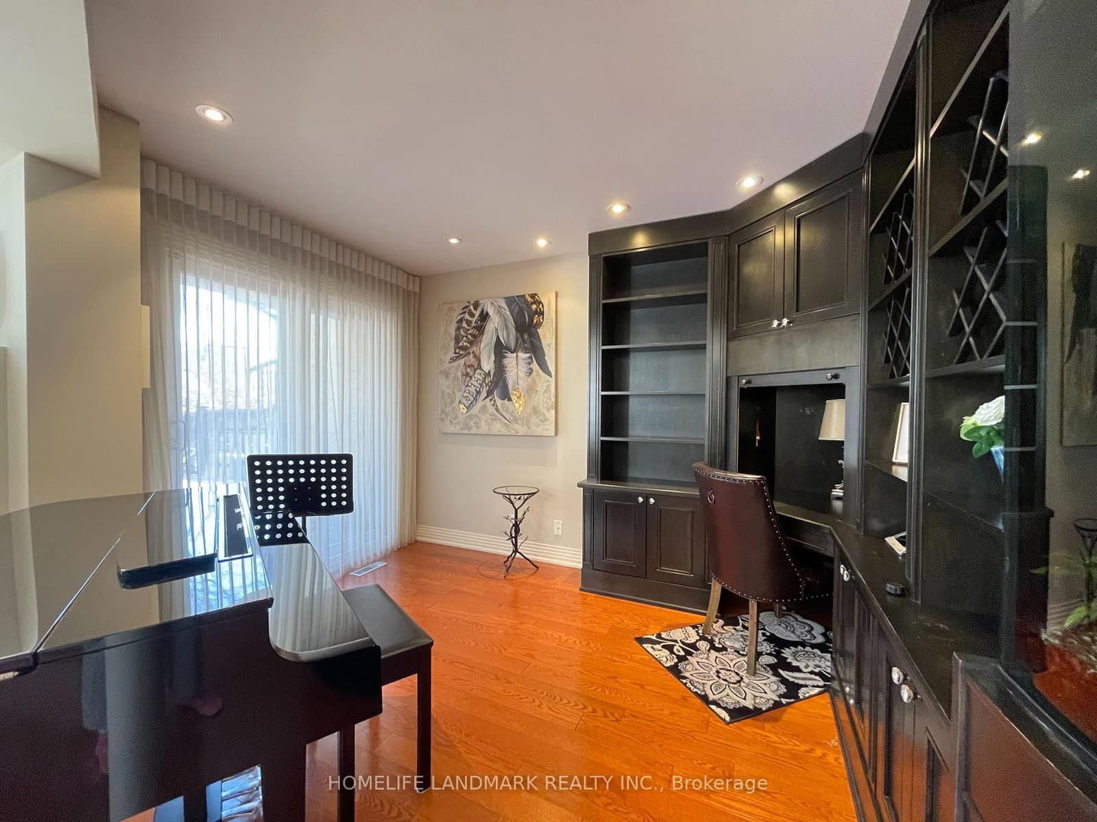 35 Gardiner Road E thumbnail 11