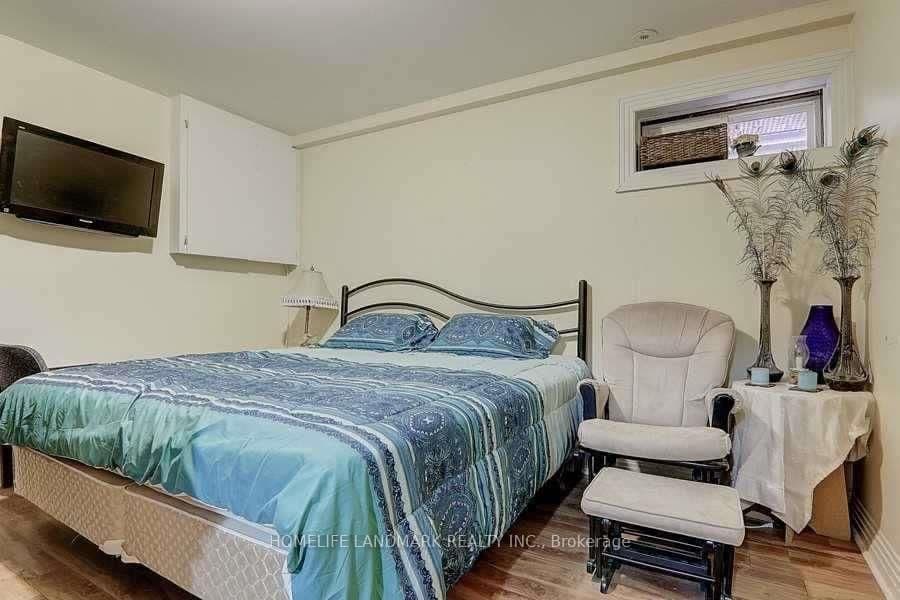 35 Gardiner Road E thumbnail 27