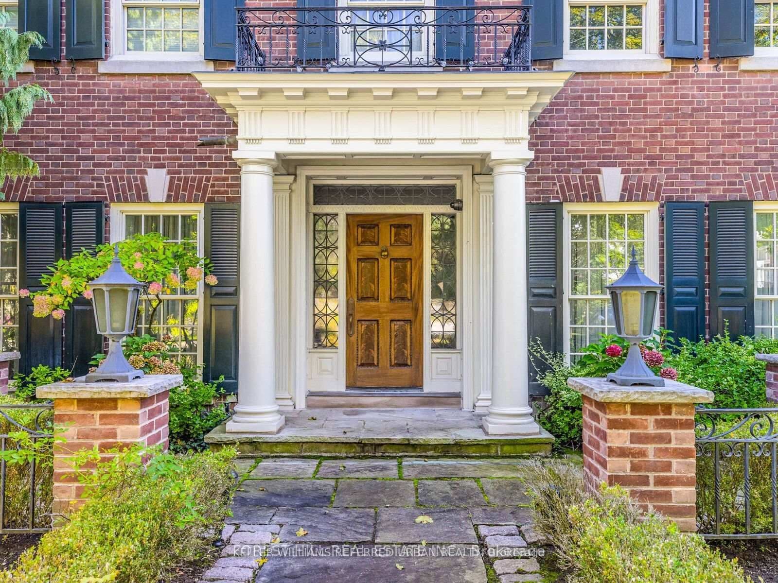 11 Dewbourne Avenue thumbnail 3