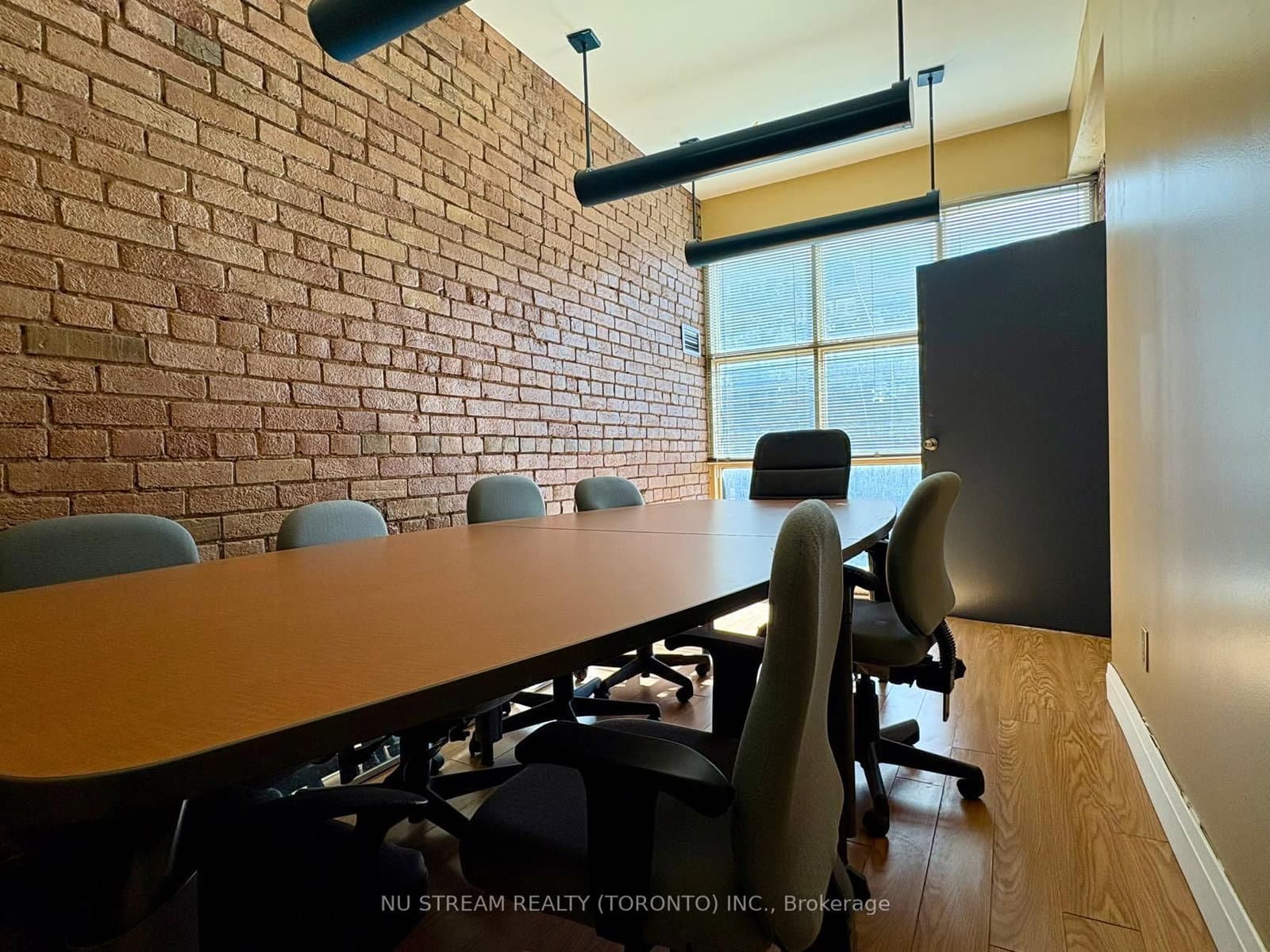 100 Front Street E, Unit 301 thumbnail 5