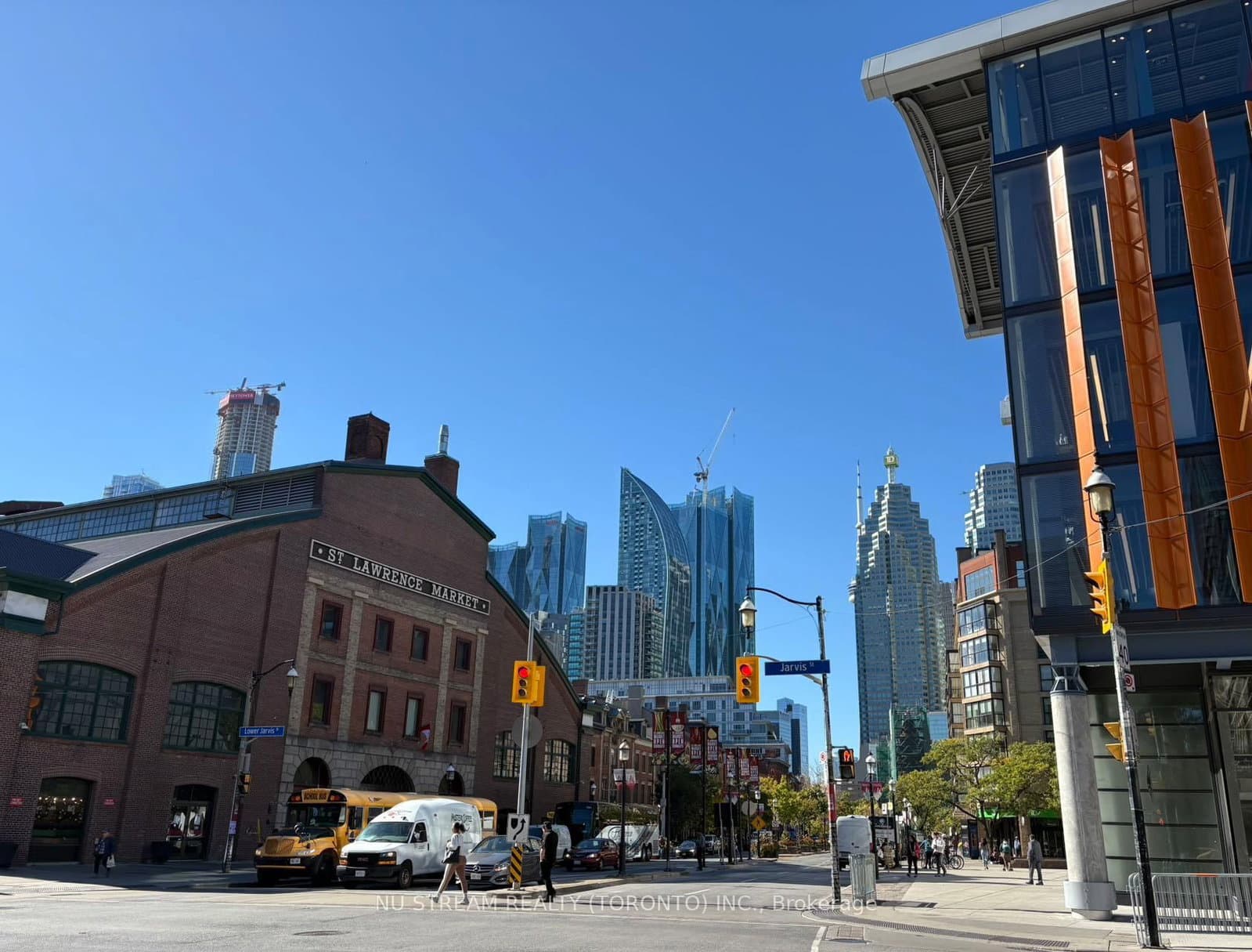 100 Front Street E, Unit 302 thumbnail 3