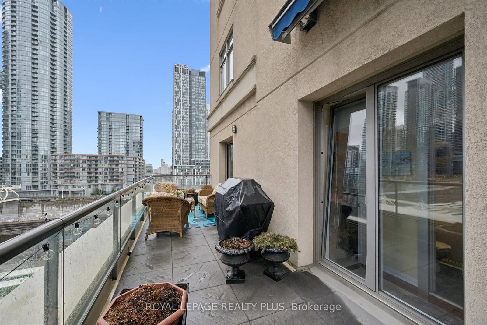 550 Front Street W, Unit 620 thumbnail 25