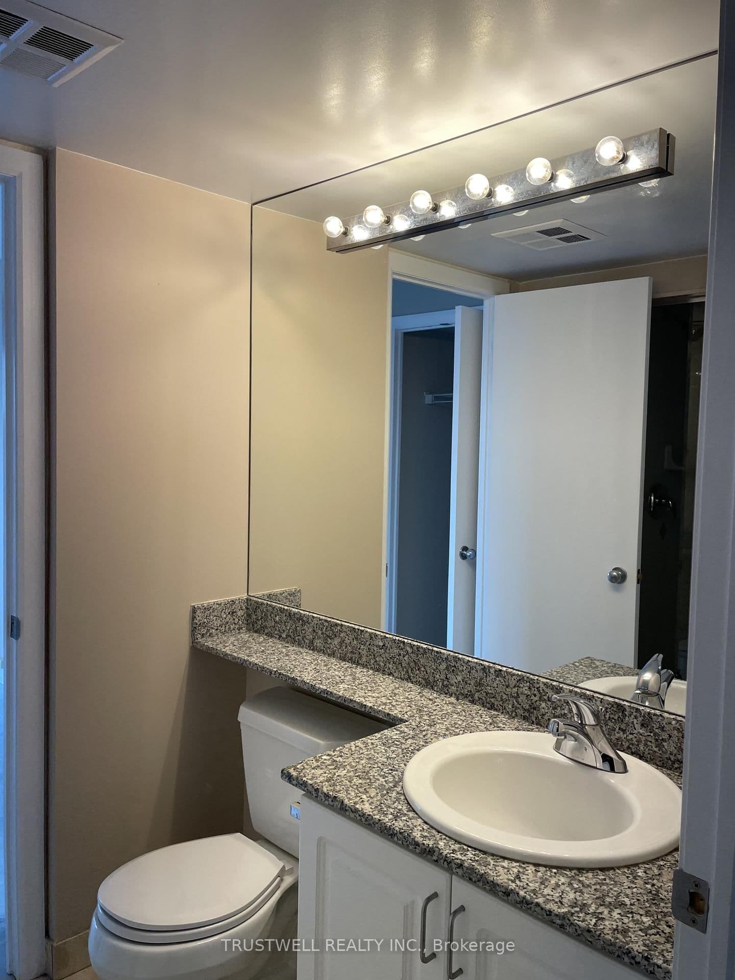 8 Park Road, Unit 1905 thumbnail 16