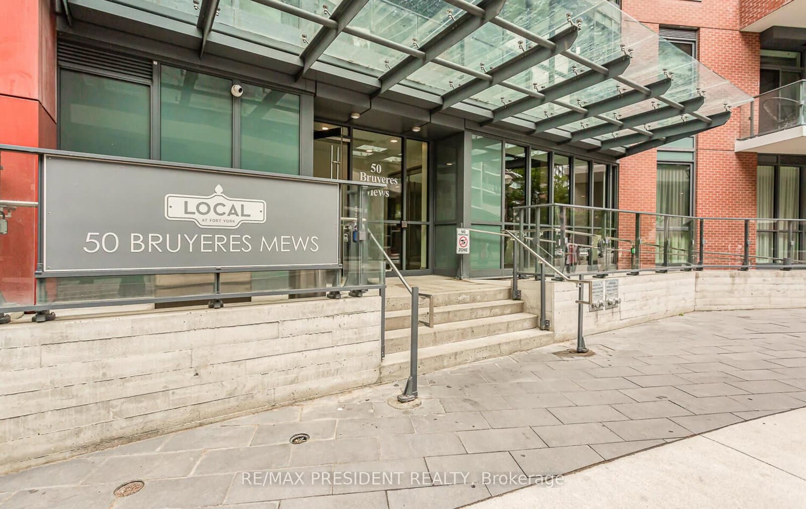 50 Bruyeres Mews, Unit 901 thumbnail 5