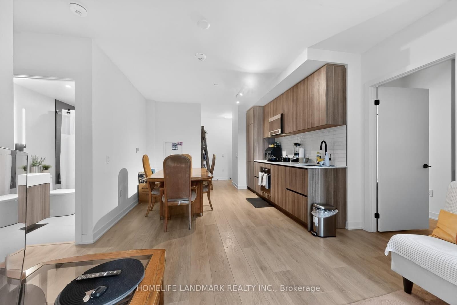 127 Broadway Avenue, Unit 606 thumbnail 13