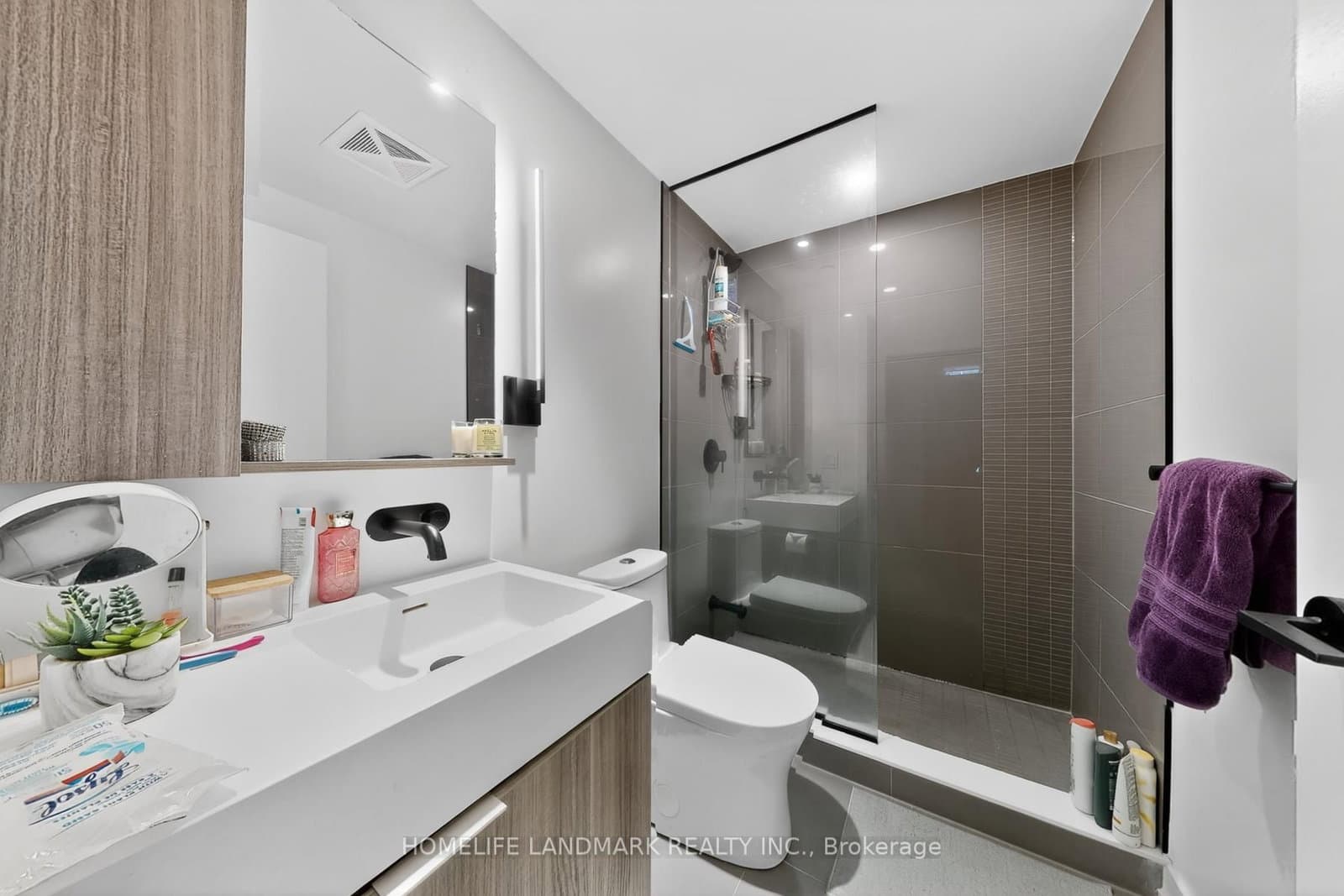 127 Broadway Avenue, Unit 606 thumbnail 17